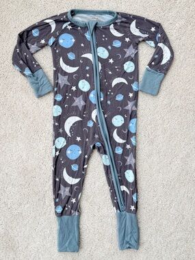 Little Sleepies Gray Moon & Blue Planet Footie